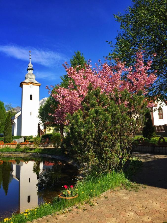 Апартаменты Housing Hella Нова-Лесна Экстерьер фото